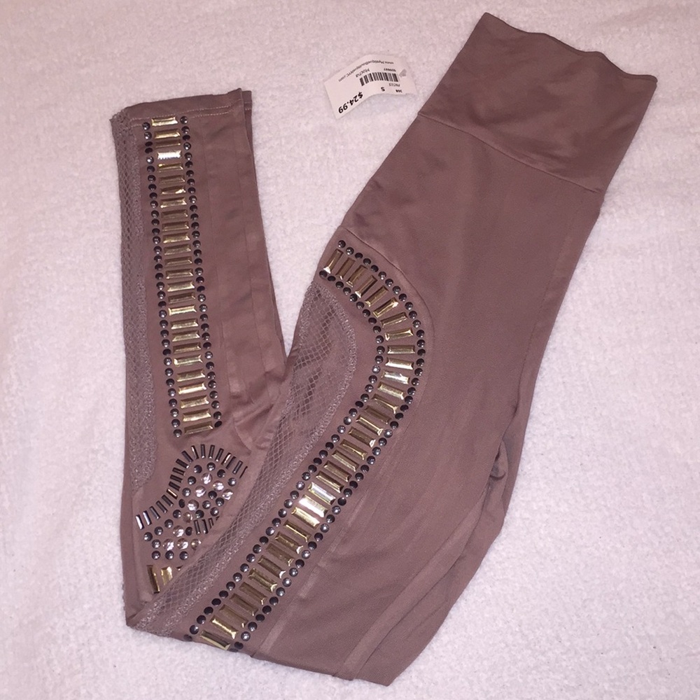 Stretchy mocha leggings small NWT studs/sequins